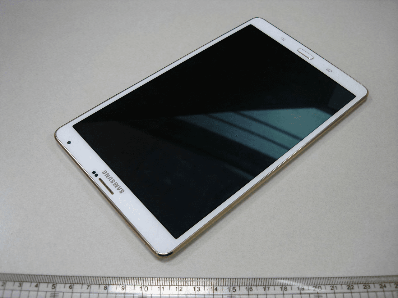 Multi-Band GSM/ EDGE/ UMTS/ LTE Portable Tablet with WLAN, Bluetooth and ANT+ - FCC ID A3LSMT705Y - Samsung Electronics Co Ltd (5)