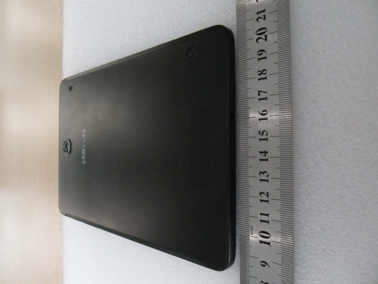 Phablet - FCC ID A3LSMT715C - Samsung Electronics Co Ltd (4)