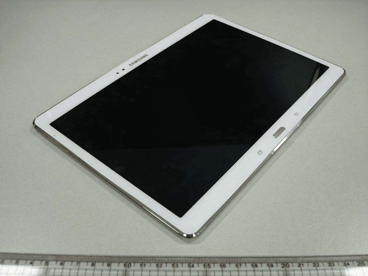Tablet with Bluetooth, DTS/UNII a/b/g/n/ac & ANT+ - FCC ID A3LSMT800 - Samsung Electronics Co Ltd (5)