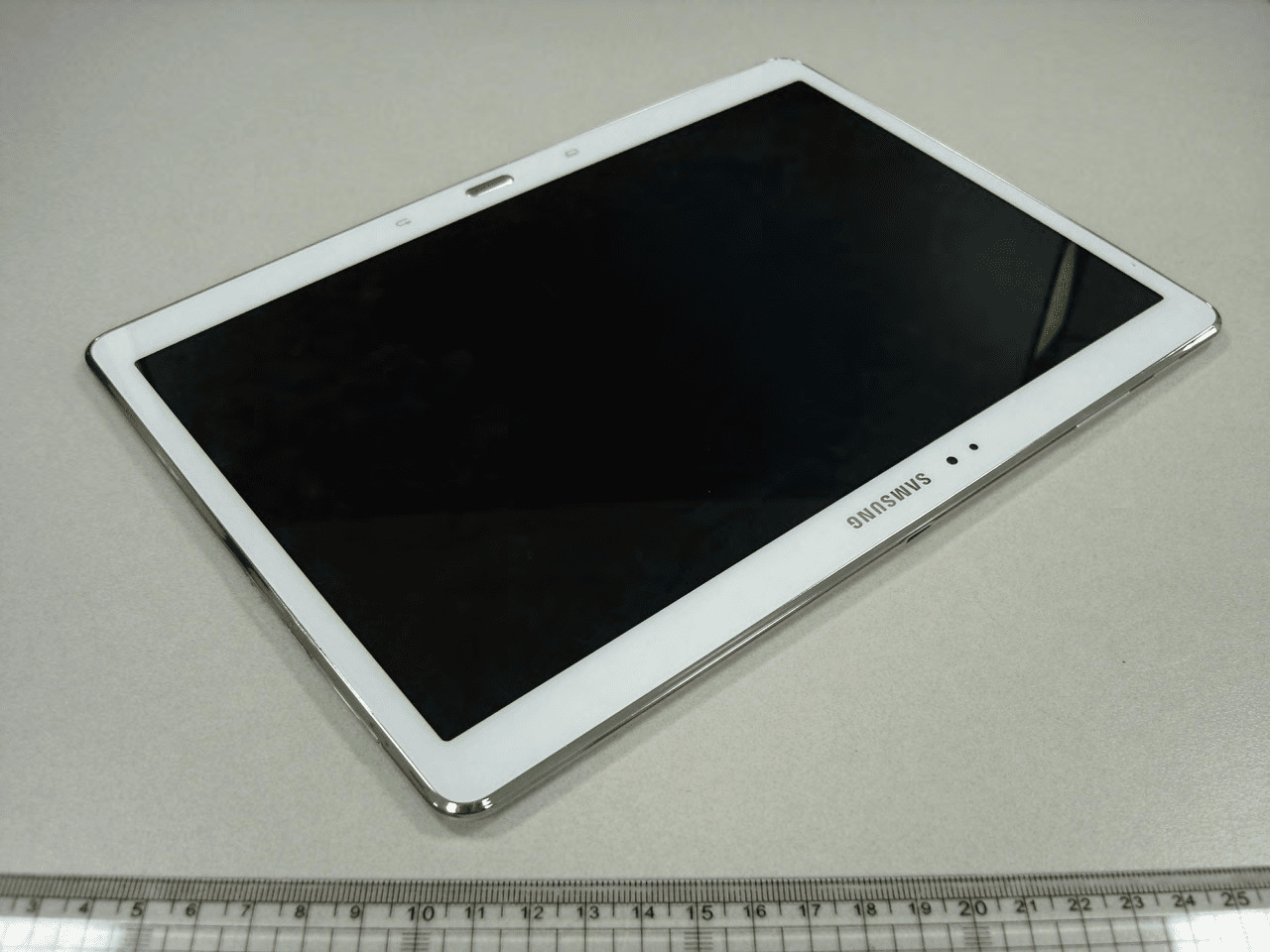Tablet with Bluetooth, DTS/UNII a/b/g/n/ac & ANT+ - FCC ID A3LSMT800 - Samsung Electronics Co Ltd (4)
