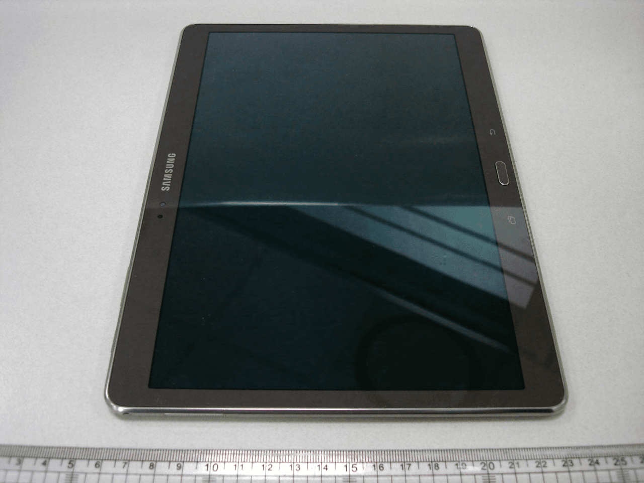 Mobile Tablet - FCC ID A3LSMT805C - Samsung Electronics Co Ltd (4)