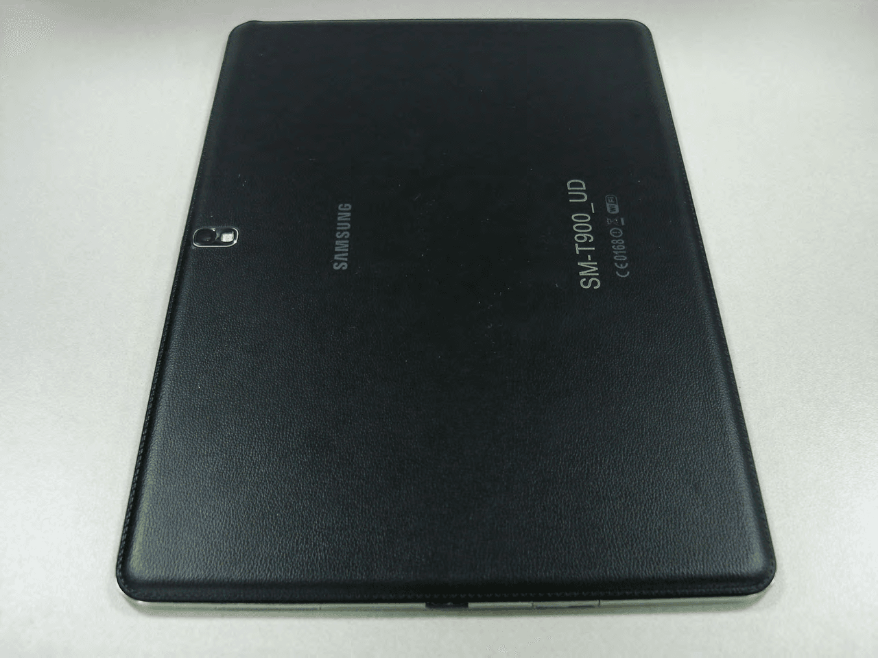 Portable WiFi Tablet with Bluetooth and ANT+ - FCC ID A3LSMT900 - Samsung Electronics Co Ltd (1)