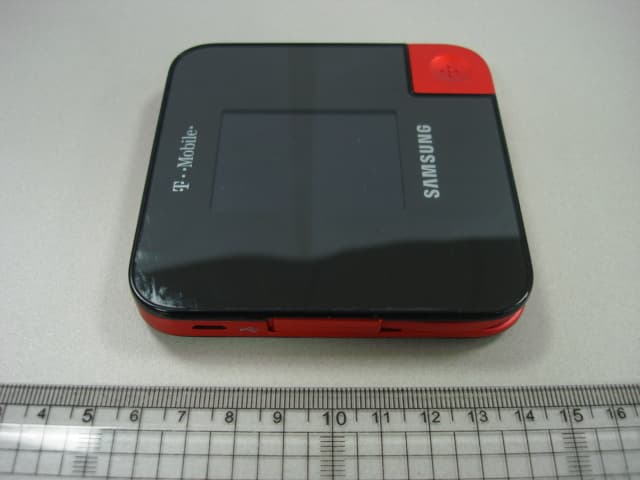 Portable Wireless Router with Multi-band GSM/EDGE/WCDMA, LTE and WLAN - FCC ID A3LSMV100T - Samsung Electronics Co Ltd (1)