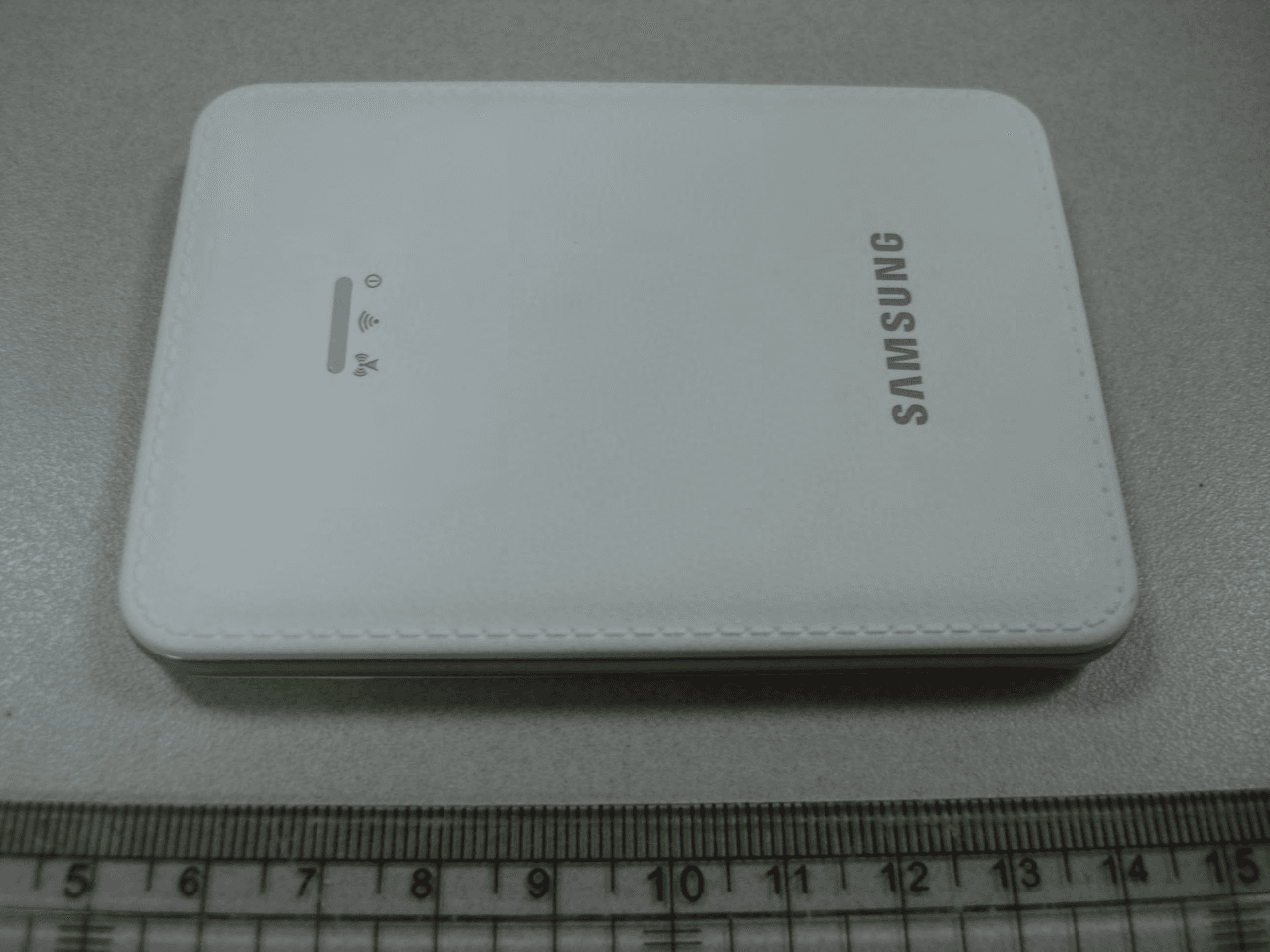 Cellular/PCS GSM/WCDMA Portable Hotspot with WLAN - FCC ID A3LSMV101F - Samsung Electronics Co Ltd (4)