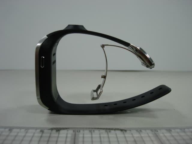 BT Wrist Device - FCC ID A3LSMV700 - Samsung Electronics Co Ltd (2)