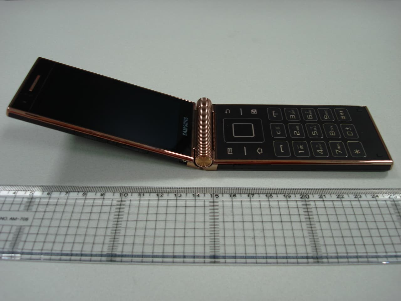 Cellular/PCS CDMA and PCS GSM Phone with WLAN and Bluetooth - FCC ID A3LSMW2014 - Samsung Electronics Co Ltd (3)