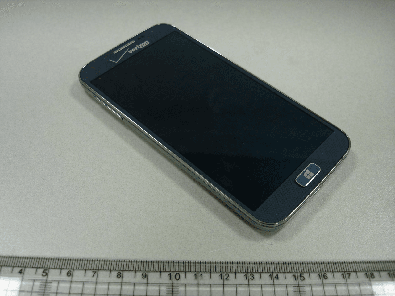 Multi-Band GSM/EDGE/UMTS/CDMA/LTE Phone with WLAN, Bluetooth, and RFID - FCC ID A3LSMW750V - Samsung Electronics Co Ltd (3)