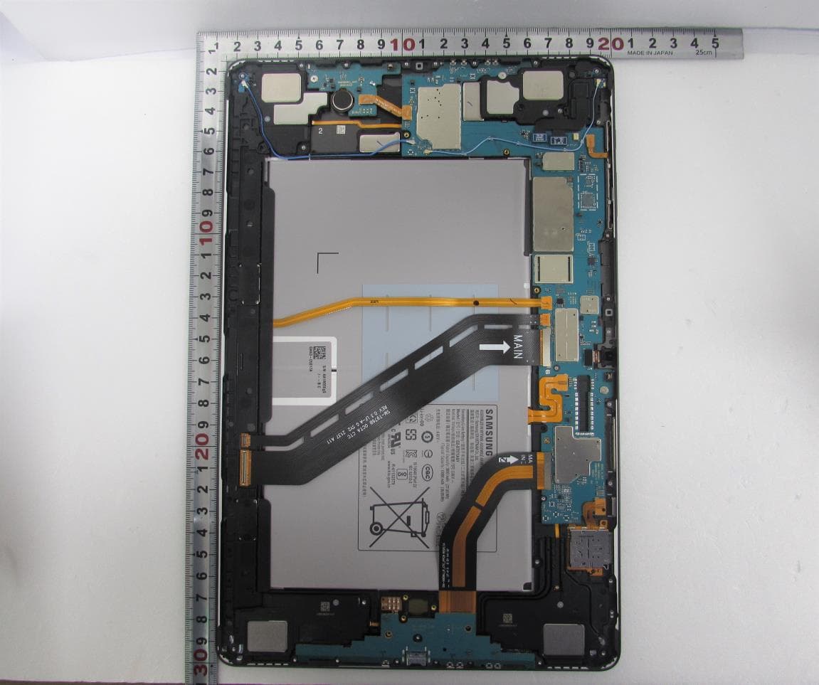 Tablet - FCC ID A3LSMX800 - Samsung Electronics Co Ltd (4)