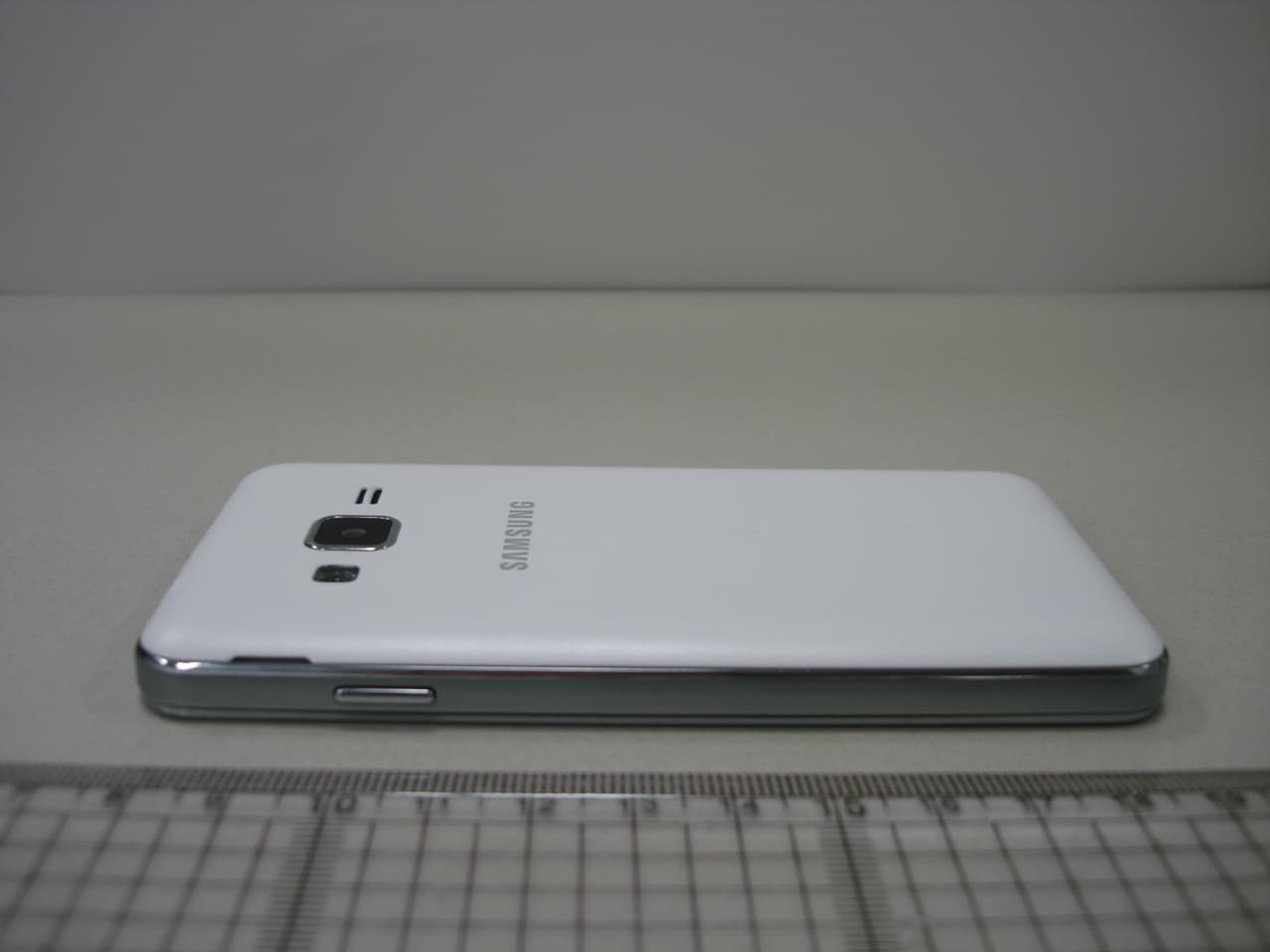 Mobile phone - FCC ID A3LSMZ130H - Samsung Electronics Co Ltd (2)