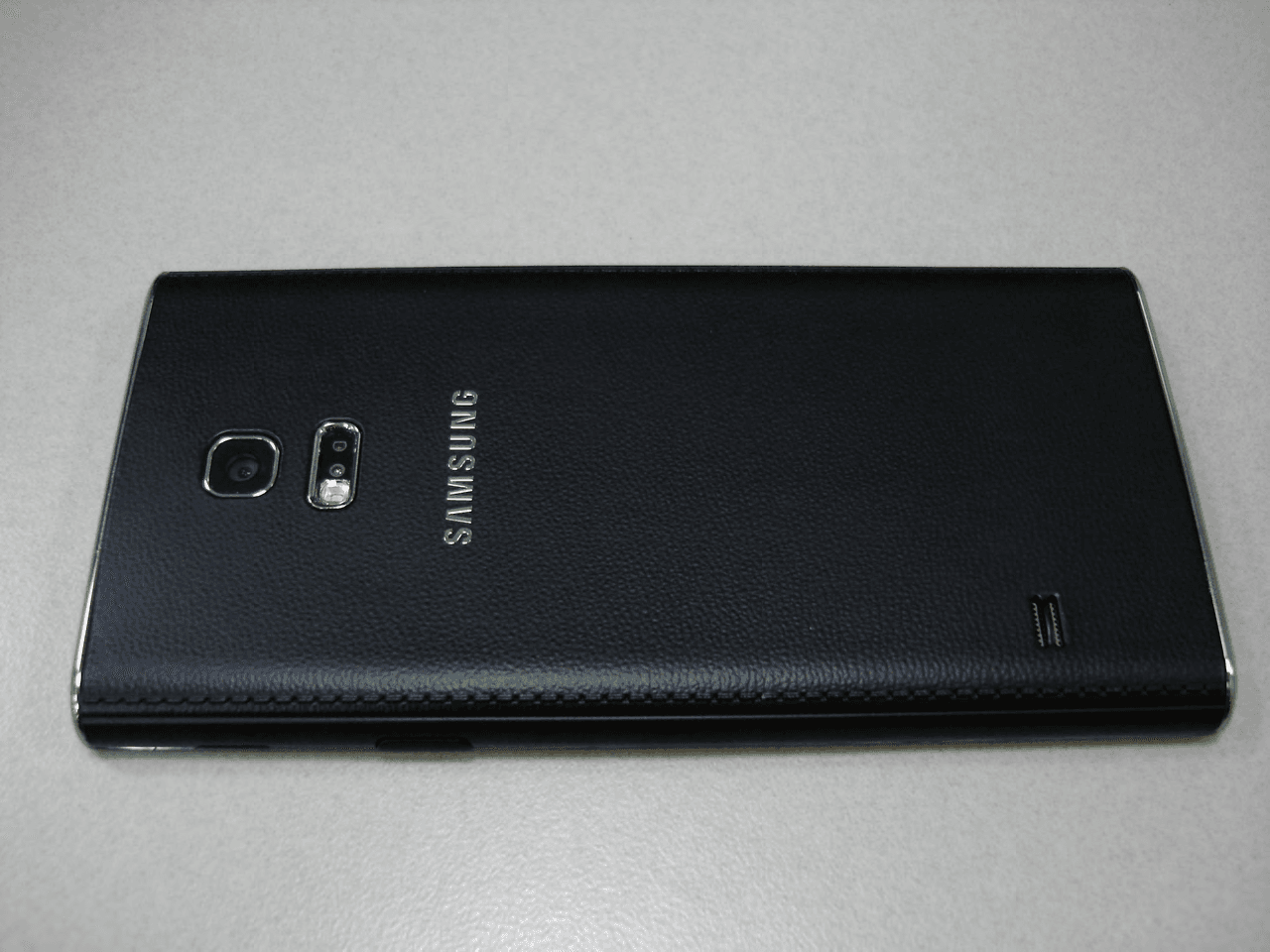 Multi-Band GSM/EDGE/WCDMA/LTE Phone with Bluetooth, WLAN, and RFID - FCC ID A3LSMZ910F - Samsung Electronics Co Ltd (2)