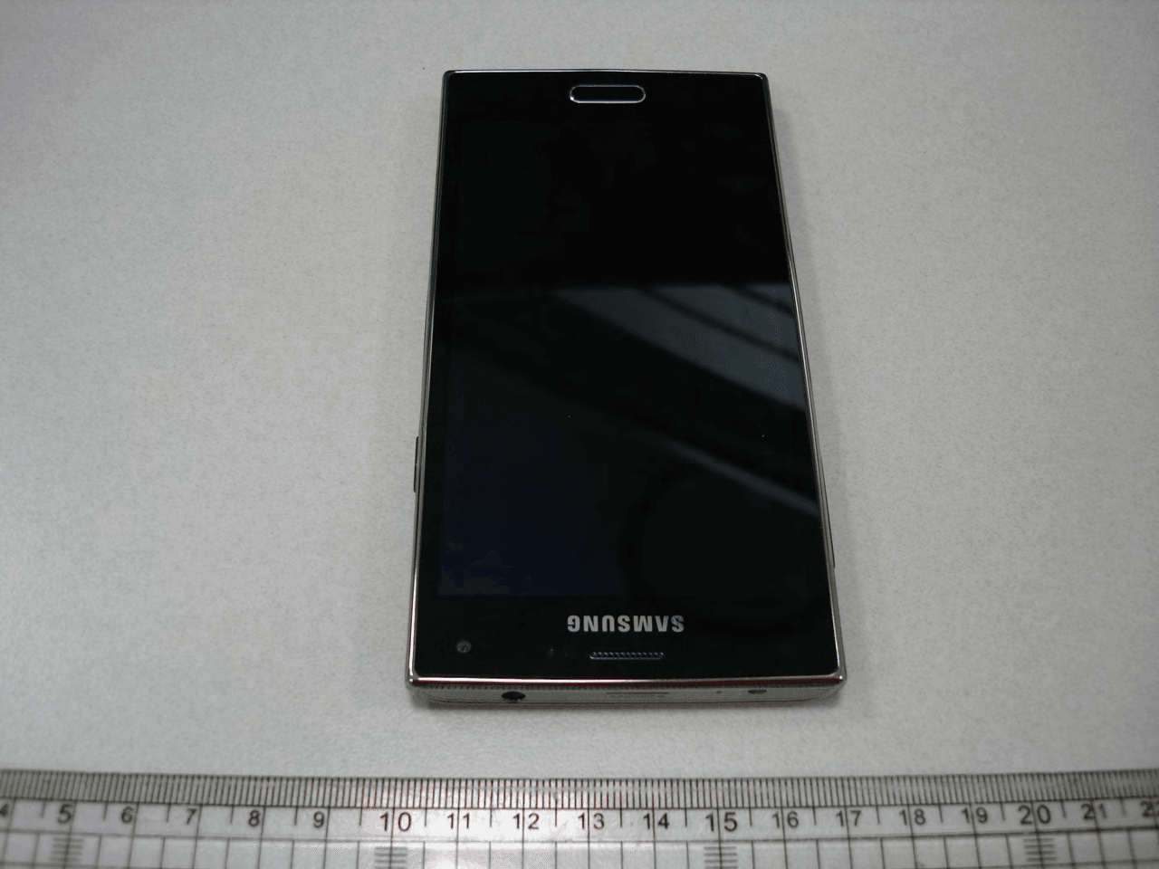 Multi-Band GSM/EDGE/WCDMA/LTE Phone with Bluetooth, WLAN, and RFID - FCC ID A3LSMZ910F - Samsung Electronics Co Ltd (4)