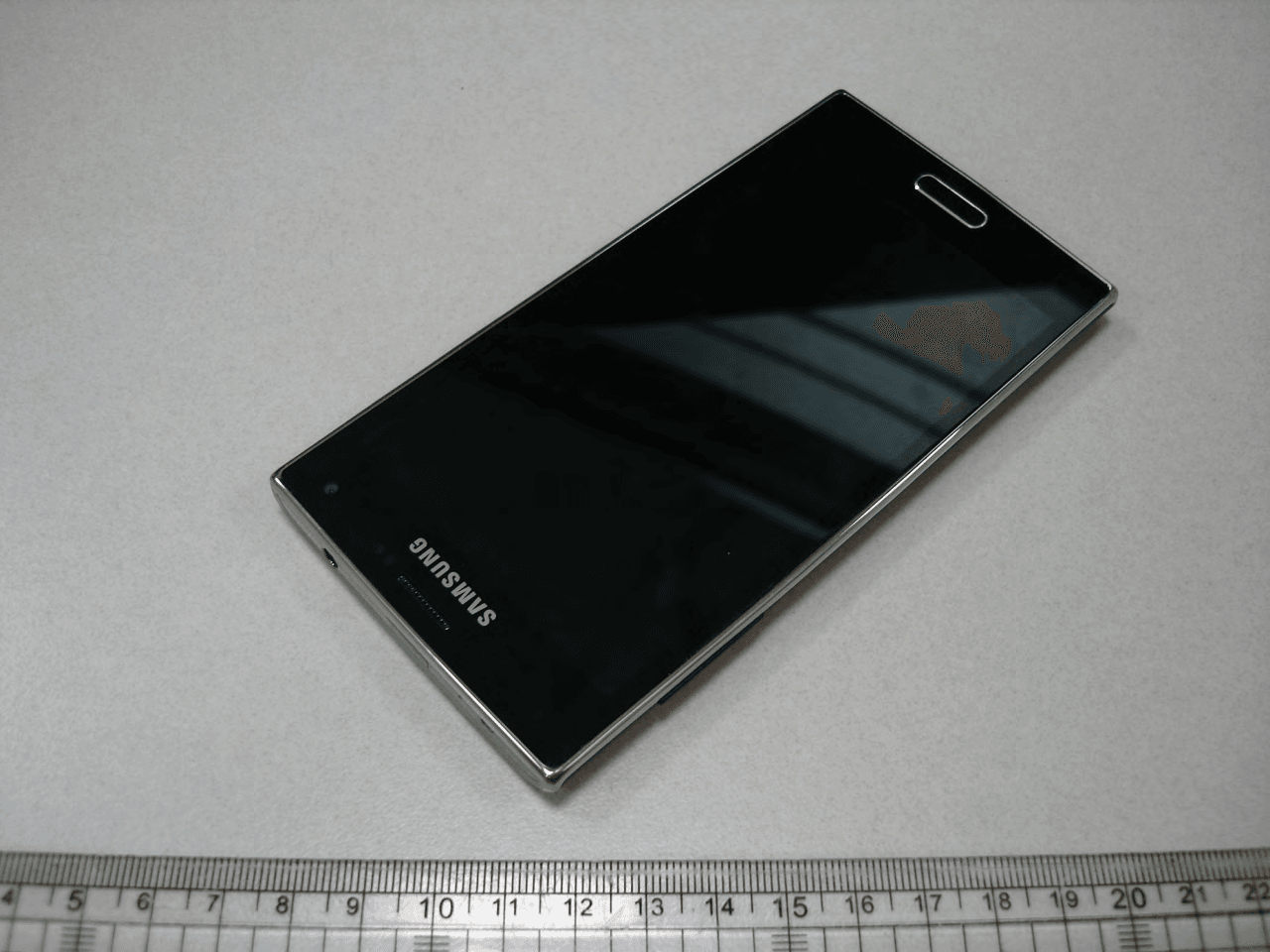 Multi-Band GSM/EDGE/WCDMA/LTE Phone with Bluetooth, WLAN, and RFID - FCC ID A3LSMZ910F - Samsung Electronics Co Ltd (3)