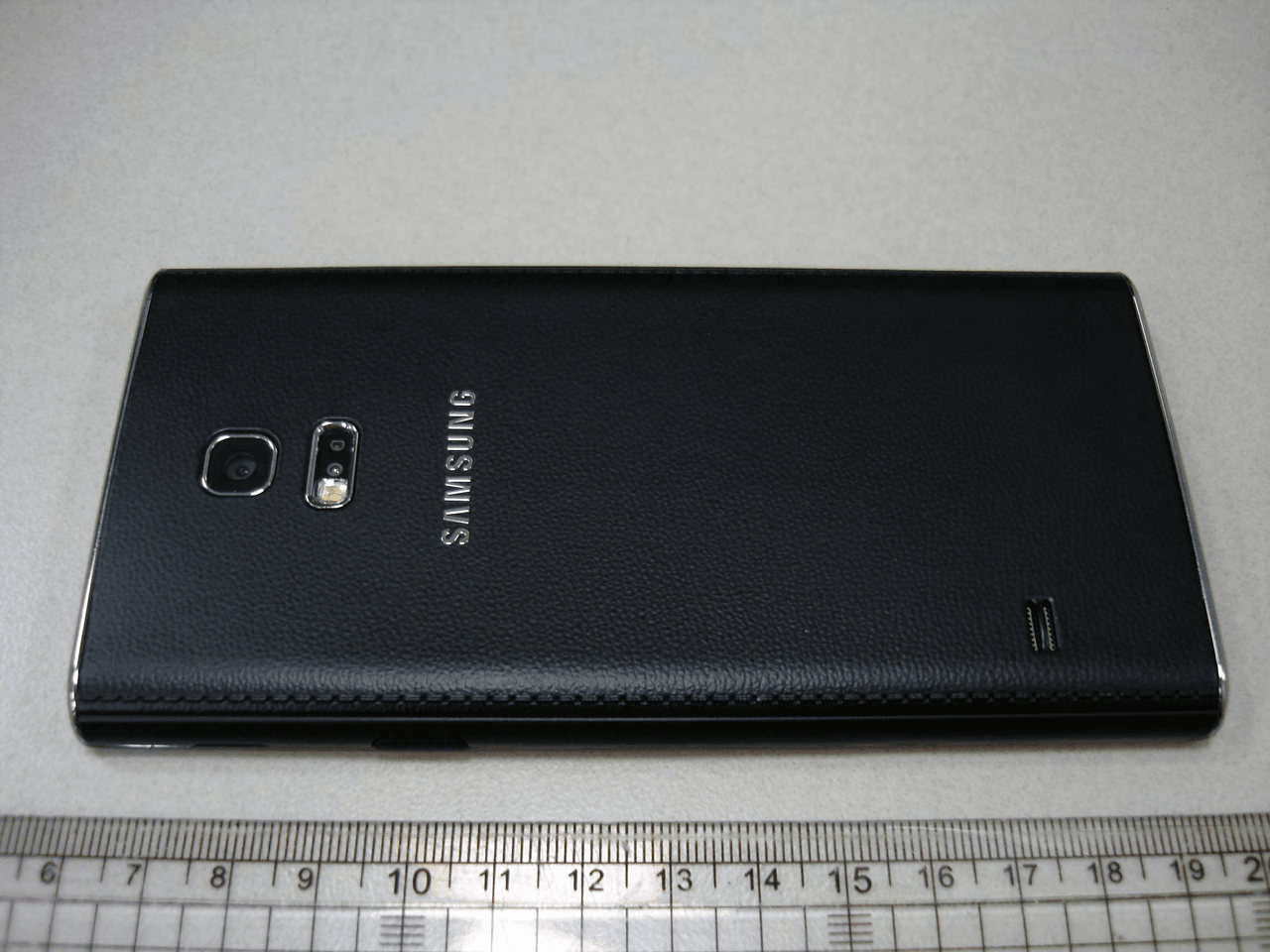 Multi-Band GSM/EDGE/WCDMA/LTE Phone with Bluetooth, WLAN, and RFID - FCC ID A3LSMZ910F - Samsung Electronics Co Ltd (1)