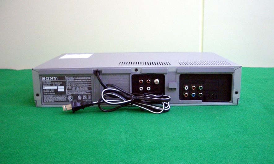 DVD Player/ Video Cassette Recorder - FCC ID A3LSONYZEUS - Samsung Electronics Co Ltd (1)