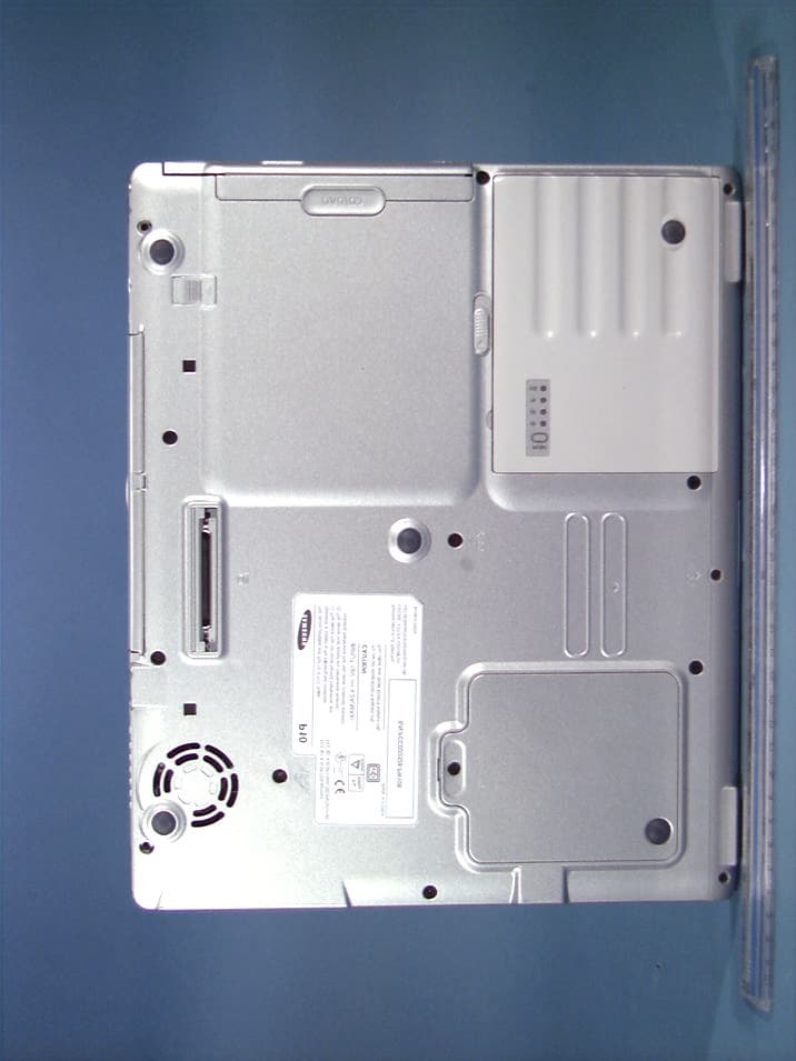 Notebook PC w/ Bluetooth - FCC ID A3LSP10BT - Samsung Electronics Co Ltd (1)