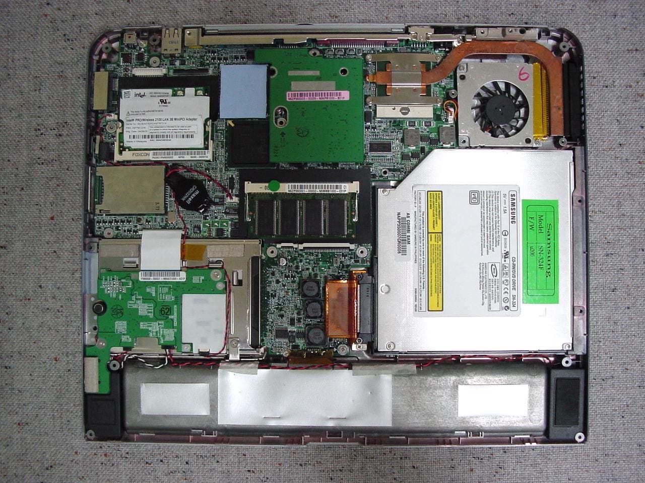 Notebook PC - FCC ID A3LSP30 - Samsung Electronics Co Ltd (1)