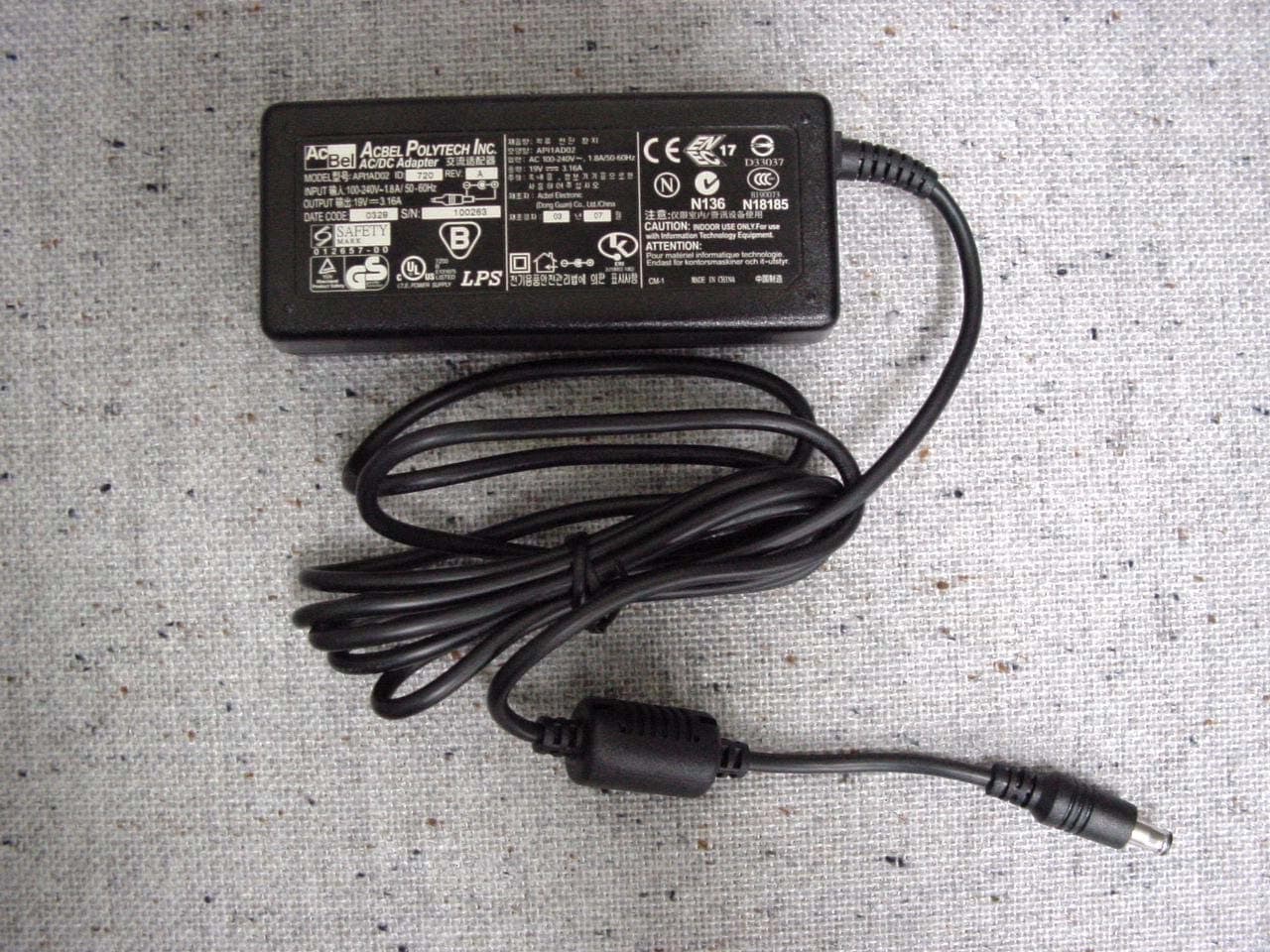 Notebook PC - FCC ID A3LSP30 - Samsung Electronics Co Ltd (2)