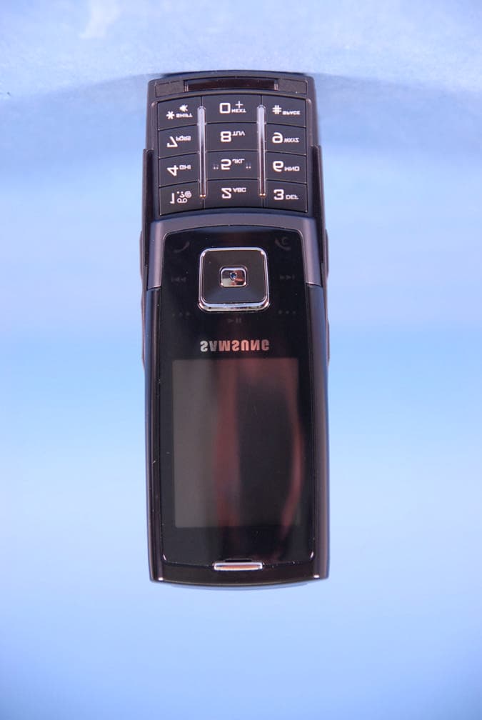 Dual-Band CDMA Phone with Bluetooth - FCC ID A3LSPHA303 - Samsung Electronics Co Ltd (2)