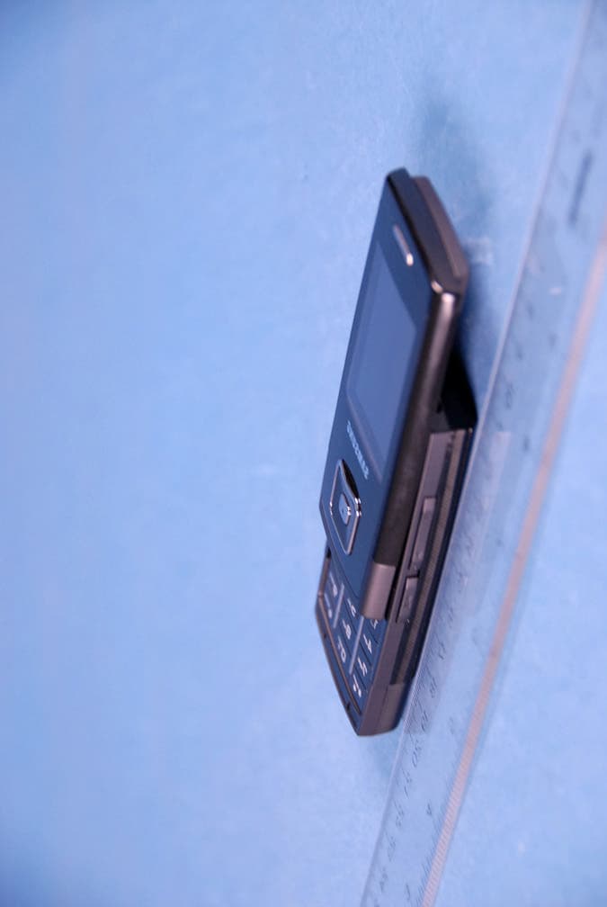 Dual-Band CDMA Phone with Bluetooth - FCC ID A3LSPHA303 - Samsung Electronics Co Ltd (4)