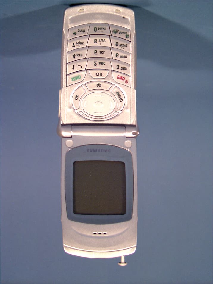 Tri-Mode Dual Band Analog/PCS Phone (AMPS/CDMA) - FCC ID A3LSPHA330 - Samsung Electronics Co Ltd (4)