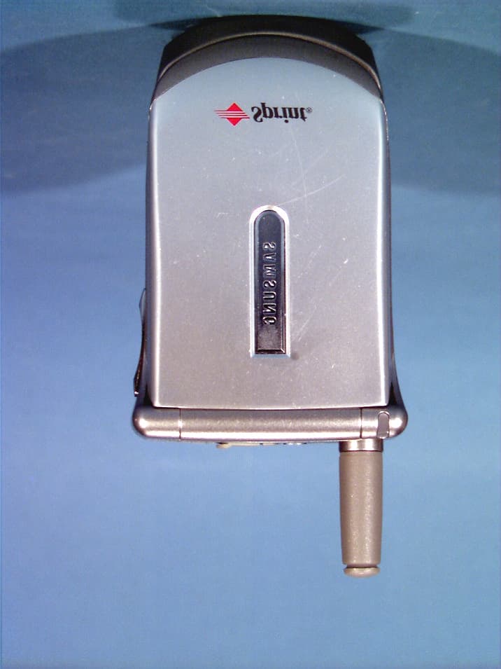 Dual-Band Analog/PCS Phone & GPS Receiver - FCC ID A3LSPHA400 - Samsung Electronics Co Ltd (3)