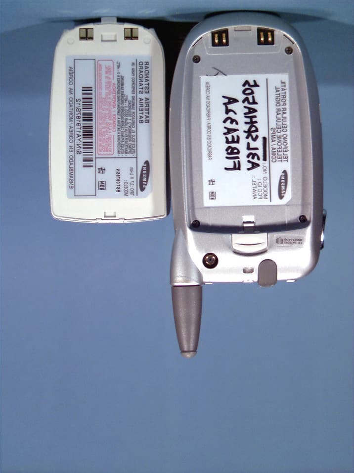 Tri-Mode Dual-Band Analog / PCS Phone (AMPS/CDMA) - FCC ID A3LSPHA505 - Samsung Electronics Co Ltd