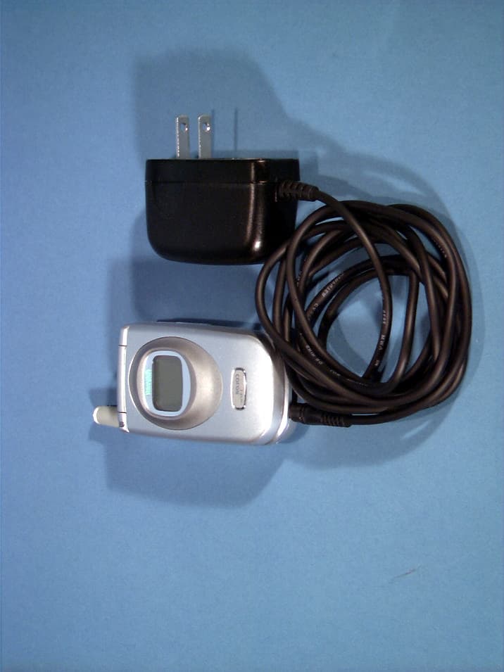 Tri-Mode Dual-Band Analog/PCS Phone (AMPS/CDMA) - FCC ID A3LSPHA520 - Samsung Electronics Co Ltd (3)