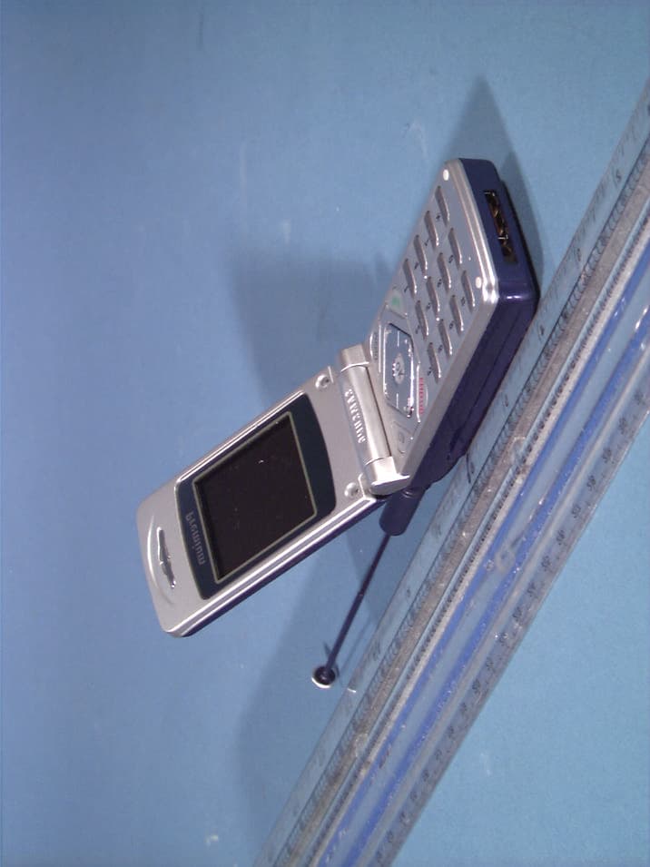 Tri-Mode Dual-Band Analog/PCS Phone (AMPS/CDMA) - FCC ID A3LSPHA570 - Samsung Electronics Co Ltd (1)