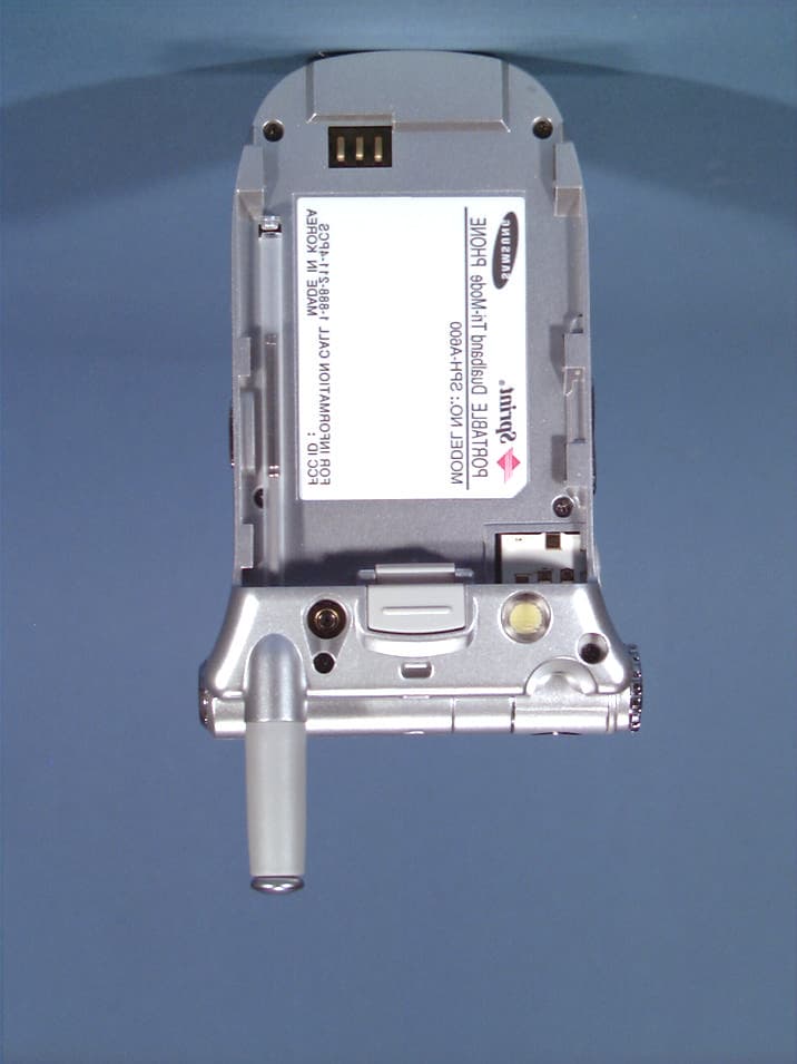 Tri-Mode Dual-Band Analog/ PCS Phone (AMPS/CDMA) - FCC ID A3LSPHA600 - Samsung Electronics Co Ltd (3)