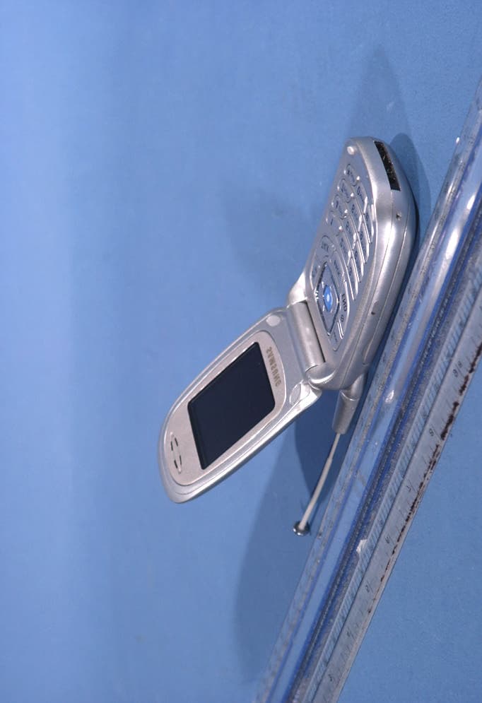 Tri-Mode Dual-Band Analog/ PCS Phone (AMPS/CDMA) - FCC ID A3LSPHA660 - Samsung Electronics Co Ltd (2)