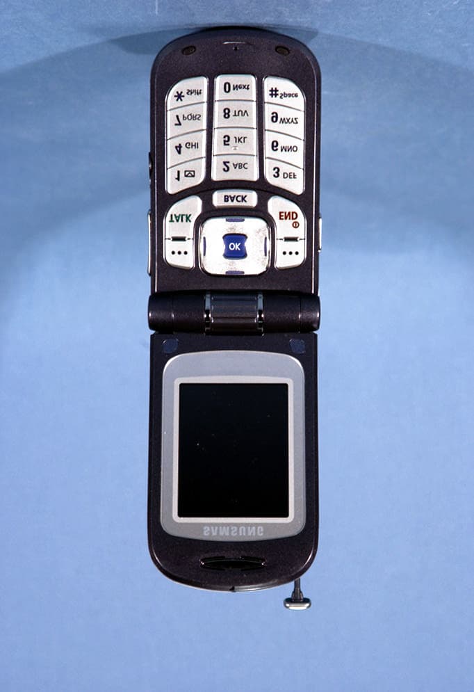 Tri-Mode Dual-Band Analog/ PCS Phone (AMPS/CDMA) - FCC ID A3LSPHA700 - Samsung Electronics Co Ltd (5)