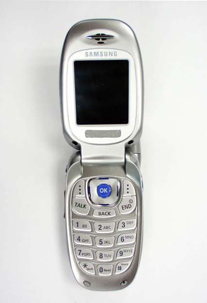 Tri-Mode Dual-Band Analog/ PCS Phone (AMPS/CDMA) - FCC ID A3LSPHA740 - Samsung Electronics Co Ltd (4)