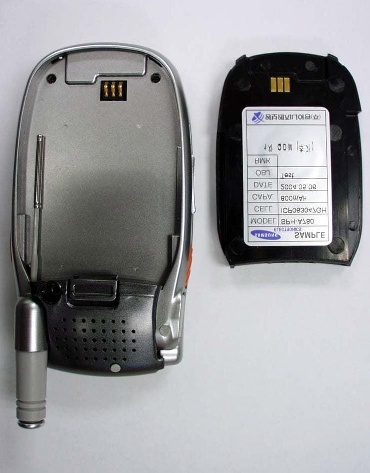 Tri-Mode Dual-Band Analog/ PCS Phone (AMPS/CDMA) - FCC ID A3LSPHA780 - Samsung Electronics Co Ltd (2)