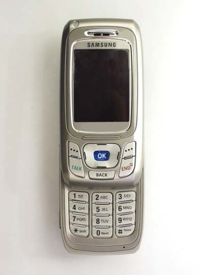 Tri-Mode Dual-Band Analog/ PCS Phone (AMPS/CDMA) - FCC ID A3LSPHA800 - Samsung Electronics Co Ltd (2)