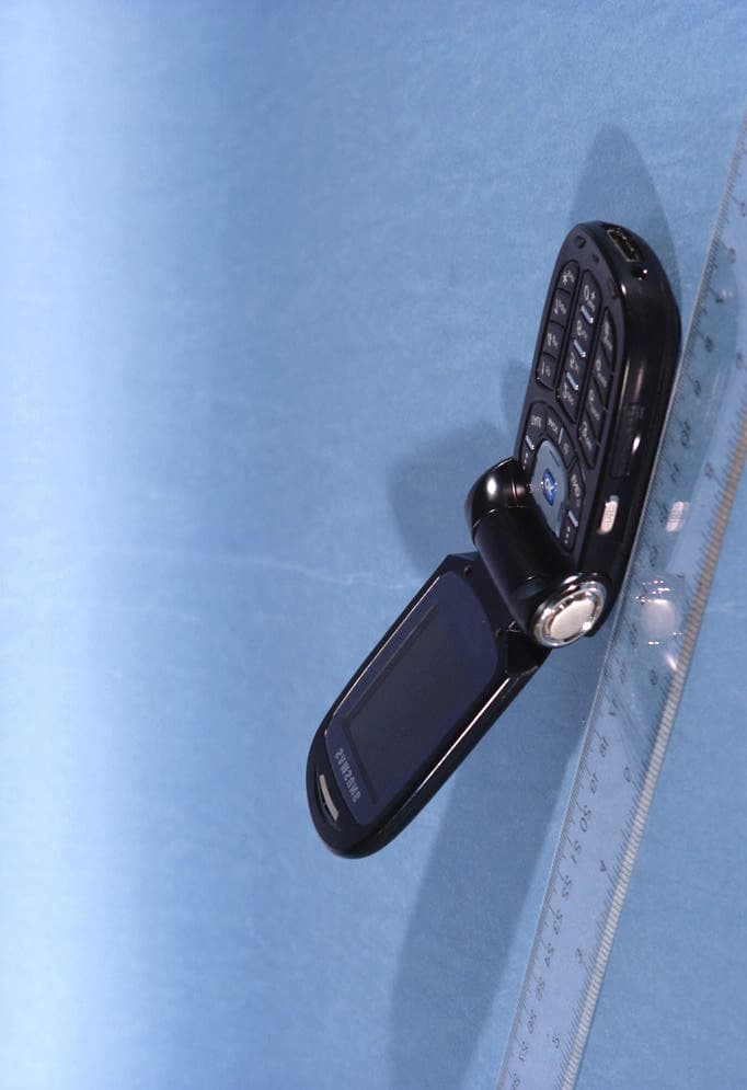 Dual-Band CDMA Phone with Bluetooth Transmitter - FCC ID A3LSPHA920 - Samsung Electronics Co Ltd (2)