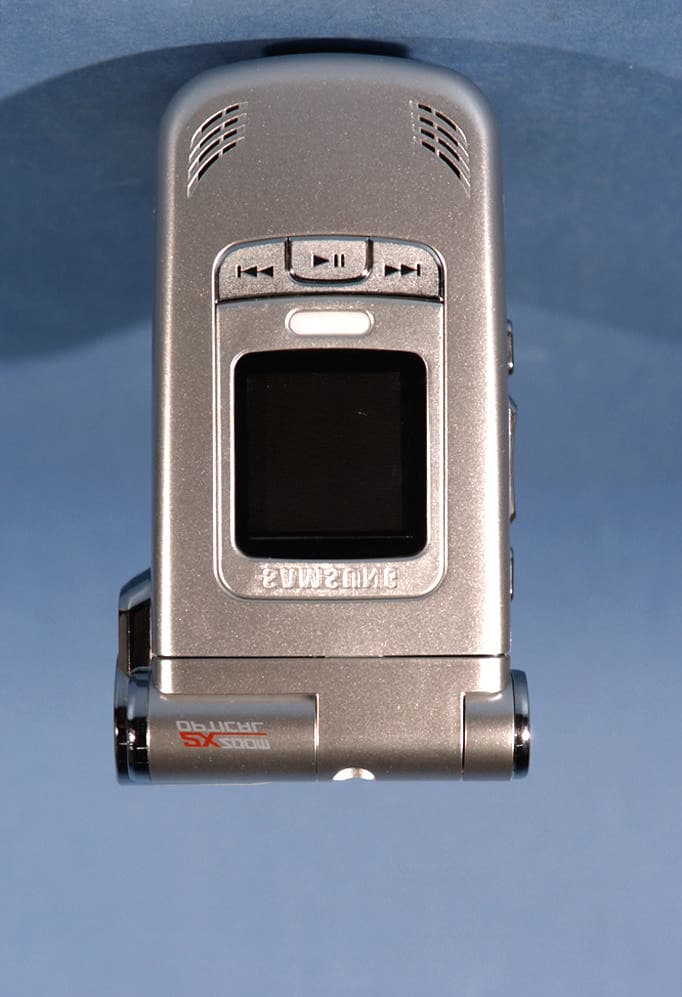 Dual-Band CDMA Phone with Bluetooth - FCC ID A3LSPHA940 - Samsung Electronics Co Ltd (2)