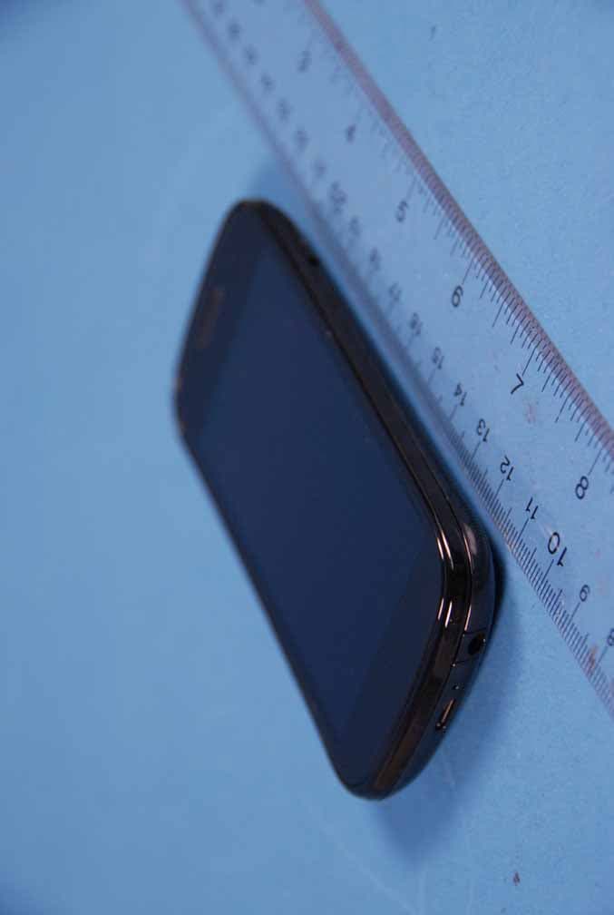 Cellular/PCS CDMA Phone with WiMAX, WLAN, RFID and Bluetooth - FCC ID A3LSPHD720 - Samsung Electronics Co Ltd (2)