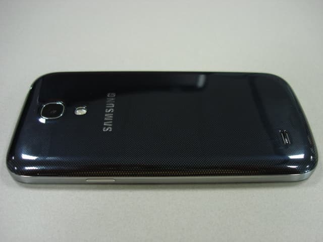 Multi-Band CDMA/LTE Phone with WLAN, Bluetooth and RFID - FCC ID A3LSPHL520 - Samsung Electronics Co Ltd (4)