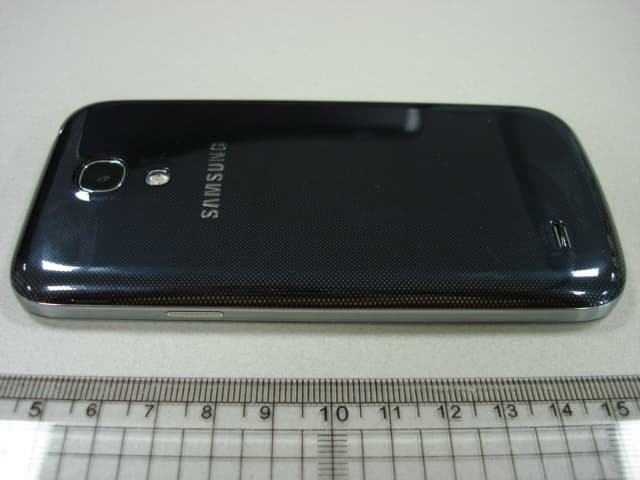 Multi-Band CDMA/LTE Phone with WLAN, Bluetooth and RFID - FCC ID A3LSPHL520 - Samsung Electronics Co Ltd (3)
