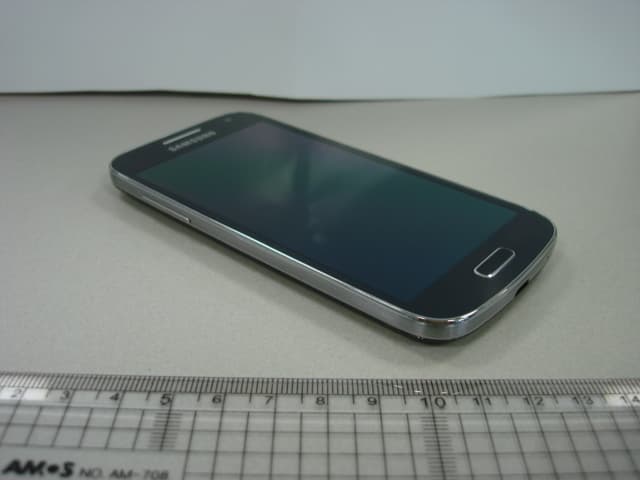 Multi-Band CDMA/LTE Phone with WLAN, Bluetooth and RFID - FCC ID A3LSPHL520 - Samsung Electronics Co Ltd (5)