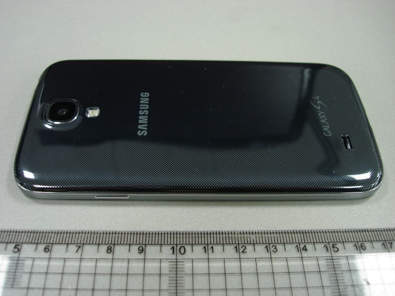 Multi-Band GSM/EDGE/CDMA/LTE Phone with WLAN, Bluetooth, RFID and ANT+ - FCC ID A3LSPHL720T - Samsung Electronics Co Ltd (1)