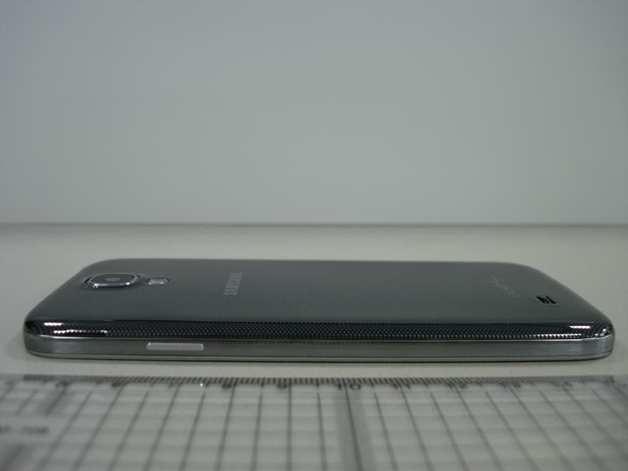 Multi-Band GSM/EDGE/CDMA/LTE Phone with WLAN, Bluetooth, RFID and ANT+ - FCC ID A3LSPHL720T - Samsung Electronics Co Ltd (2)