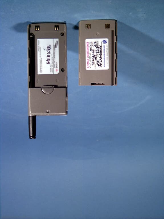 Dual Band Analog/PCS Phone - FCC ID A3LSPHM100 - Samsung Electronics Co Ltd (5)