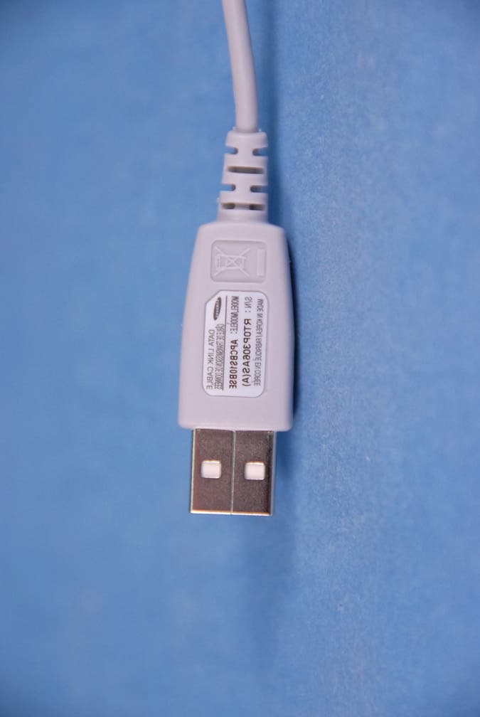 Cellular/PCS CDMA Phone with Bluetooth - FCC ID A3LSPHM520 - Samsung Electronics Co Ltd (2)