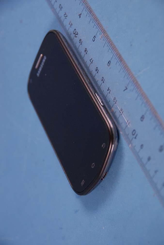 PCS CDMA Phone with WLAN and Bluetooth - FCC ID A3LSPHM950 - Samsung Electronics Co Ltd (2)