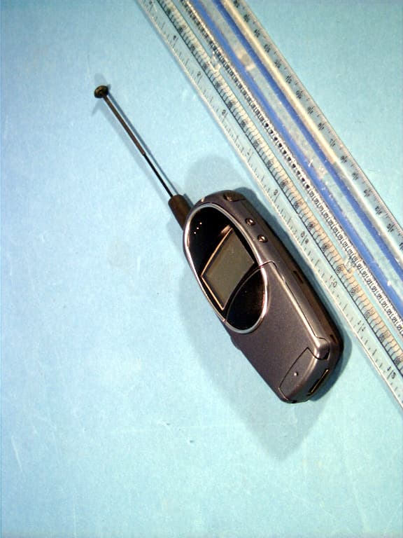 Dual-Band Analog/PCS Cellular Phone - FCC ID A3LSPHN100 - Samsung Electronics Co Ltd