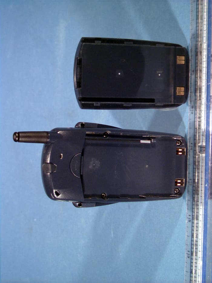 Dual-Band Analog/PCS Phone (AMPS/CDMA) - FCC ID A3LSPHN200 - Samsung Electronics Co Ltd (3)
