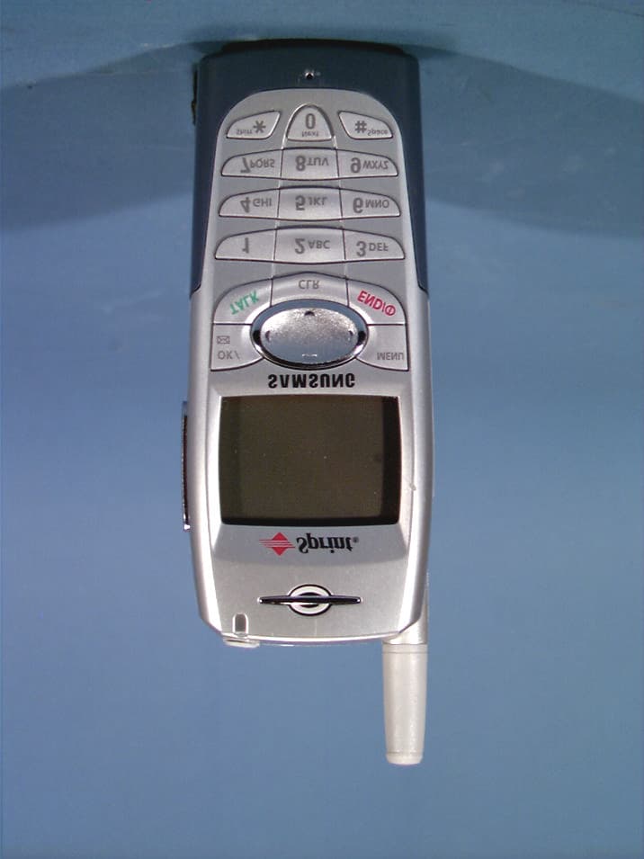 Tri-Mode Dual-Band Analog/PCS Phone (AMPS/CDMA) - FCC ID A3LSPHN240 - Samsung Electronics Co Ltd (5)