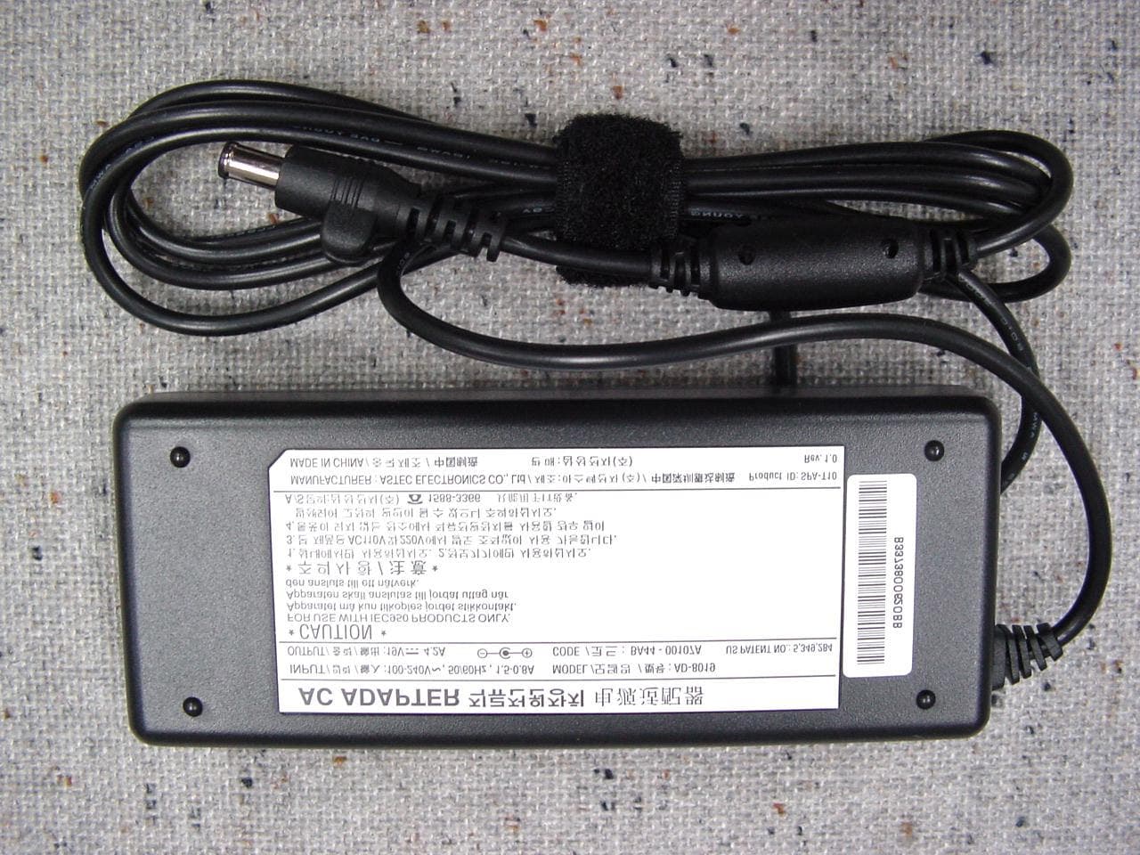 Notebook Computer - FCC ID A3LST10R - Samsung Electronics Co Ltd (1)