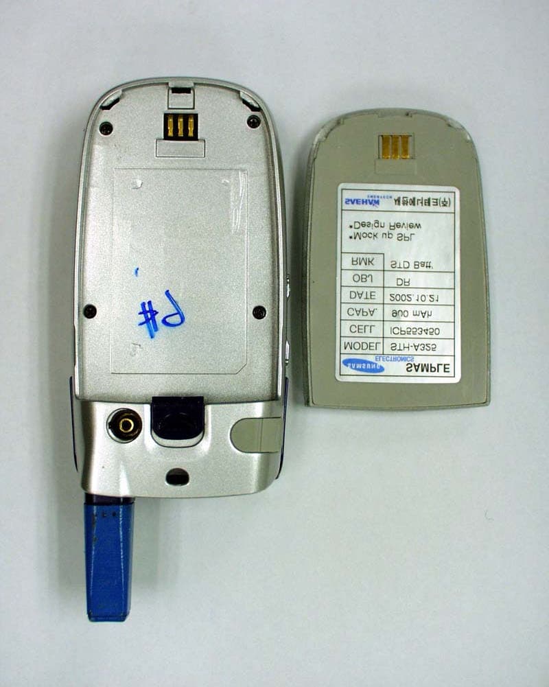 Dual-Mode Cellular Phone (AMPS/TDMA) - FCC ID A3LSTHA325 - Samsung Electronics Co Ltd (1)